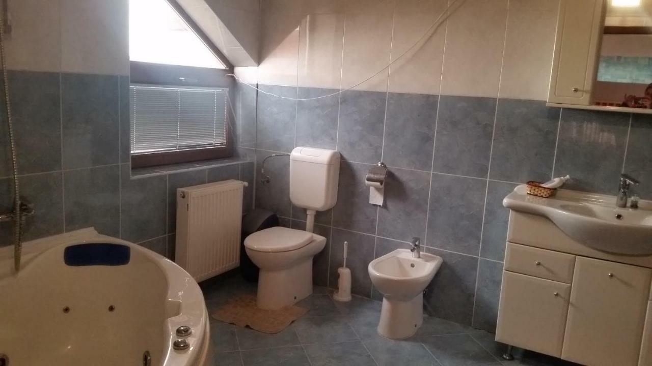 Cristalex Villaverde Bucharest Pantelimon Ngoại thất bức ảnh
