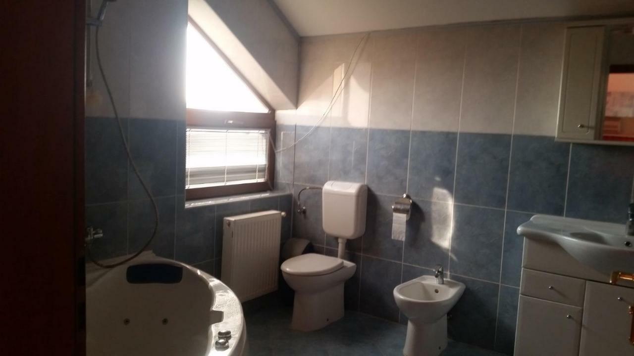Cristalex Villaverde Bucharest Pantelimon Ngoại thất bức ảnh