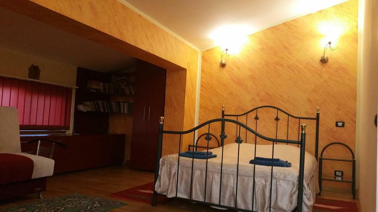 Cristalex Villaverde Bucharest Pantelimon Ngoại thất bức ảnh